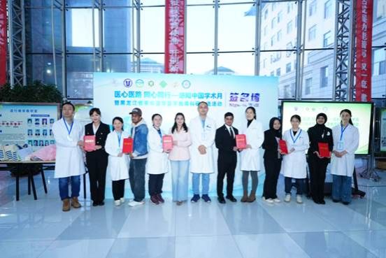 27e2e1b22cd1454fe361f4d11e306be6